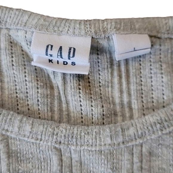 Girl's GAP Kids Grey Knit Shirt With Lettuce Trim Size Large - Picture 6 of 6